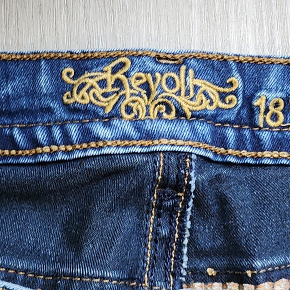 Revolt Jeans Straight Leg Medium wash sz 18w High Rise - Picture 4 of 8